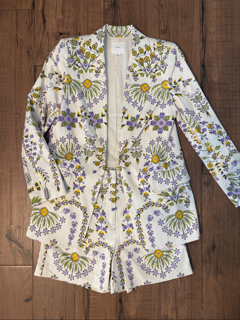 A Loves A Floral Blazer Jacket with Matching Short 💜💐💛 XS